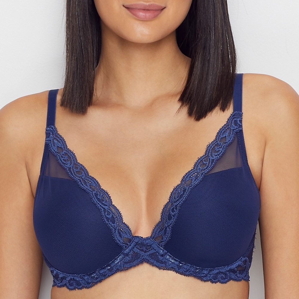 Natori Feathers Plunge Bra in midnight color